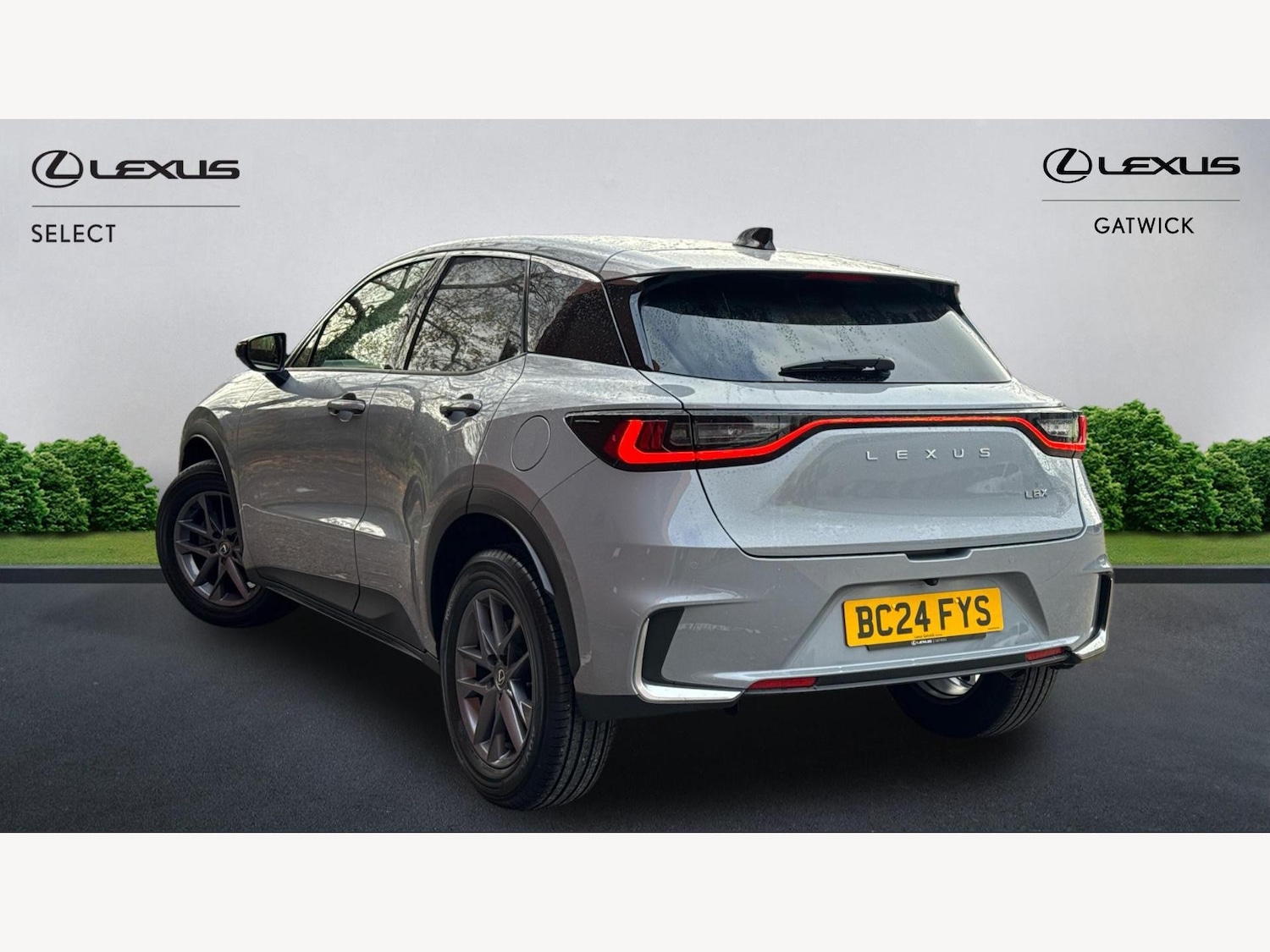 Used Lexus LBX 2024 for sale - 76671661: Photo 2