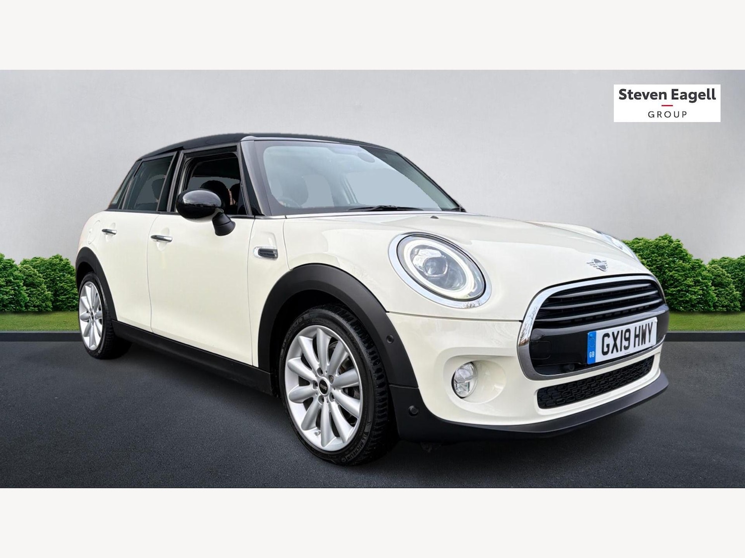 Used MINI Hatch 2019 for sale - 76832710: Photo 1