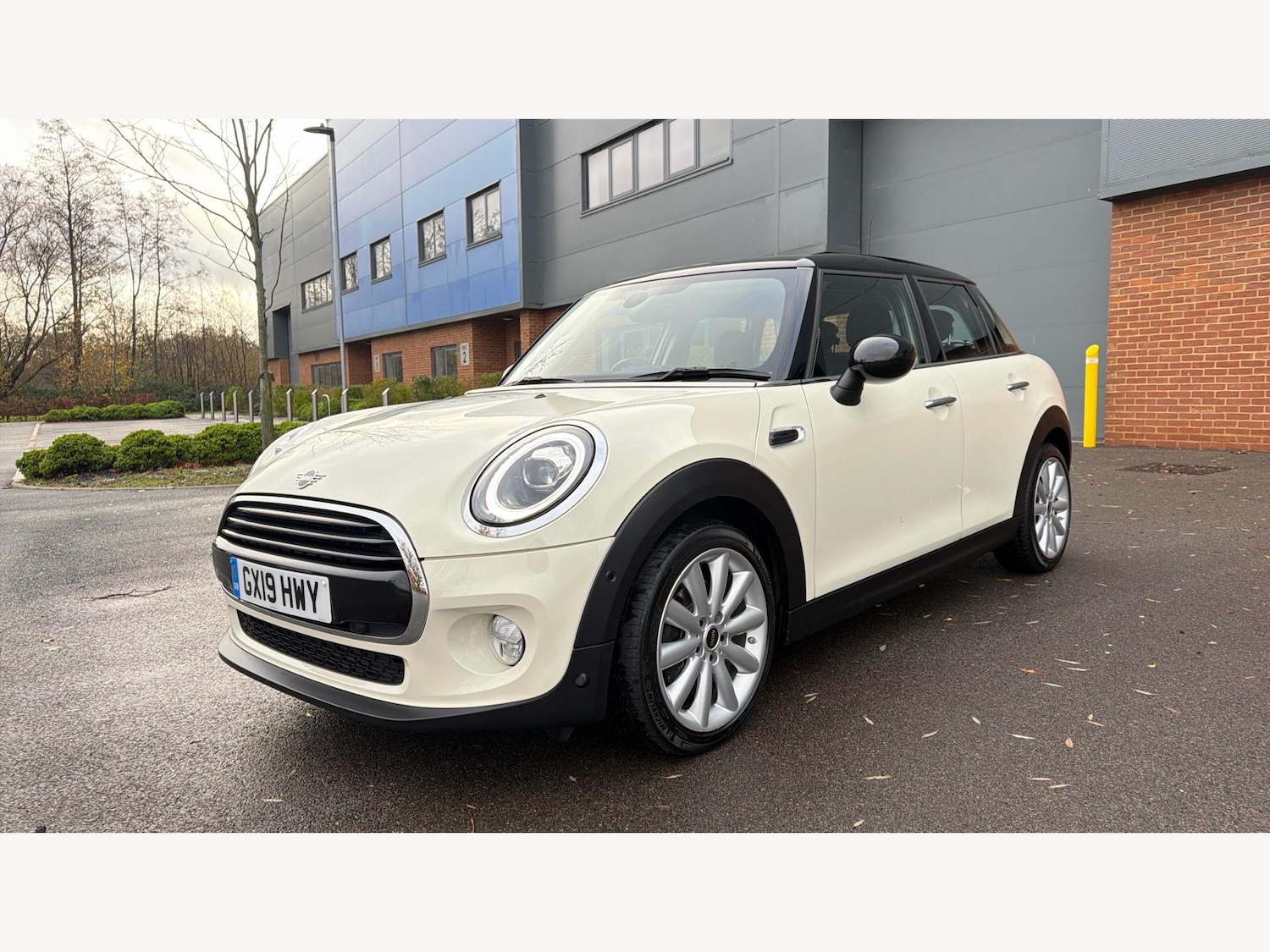Used MINI Hatch 2019 for sale - 76832710: Photo 19