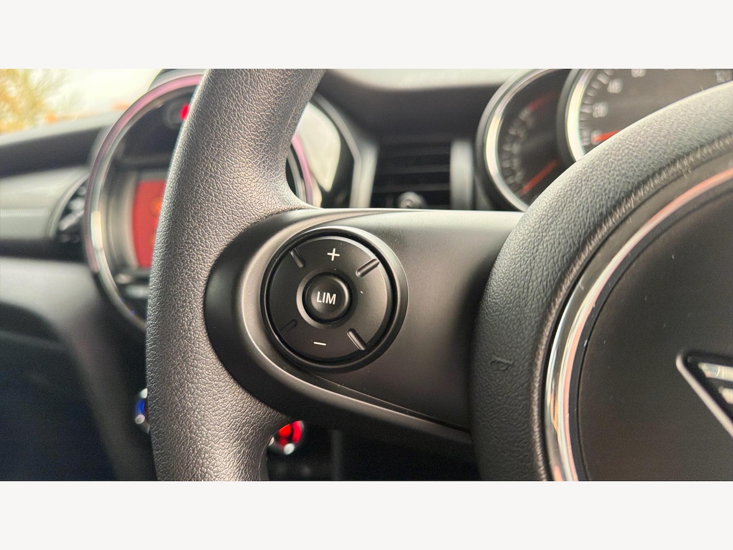 Used MINI Hatch 2019 for sale - 76832710: Photo 23