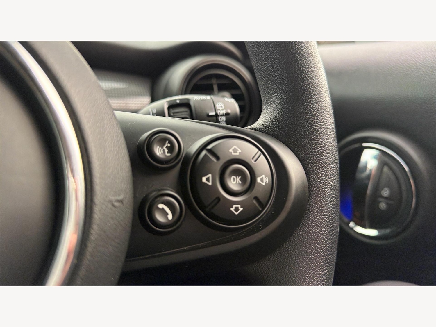 Used MINI Hatch 2019 for sale - 76832710: Photo 24