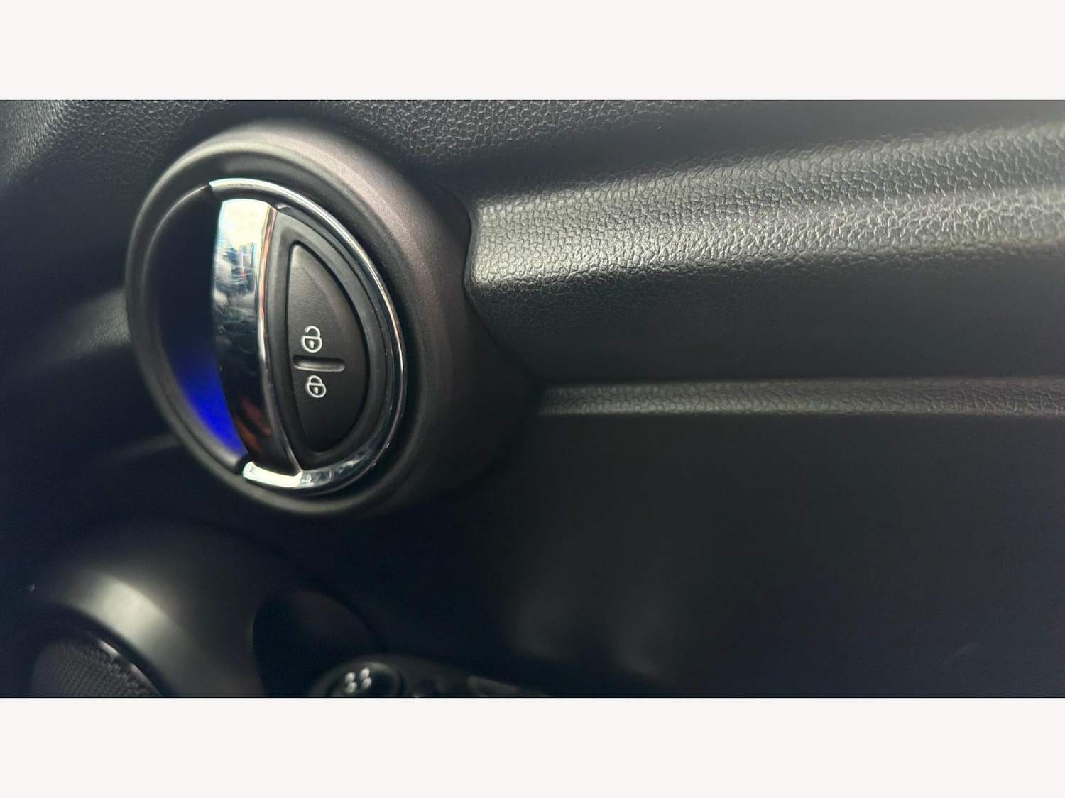 Used MINI Hatch 2019 for sale - 76832710: Photo 27