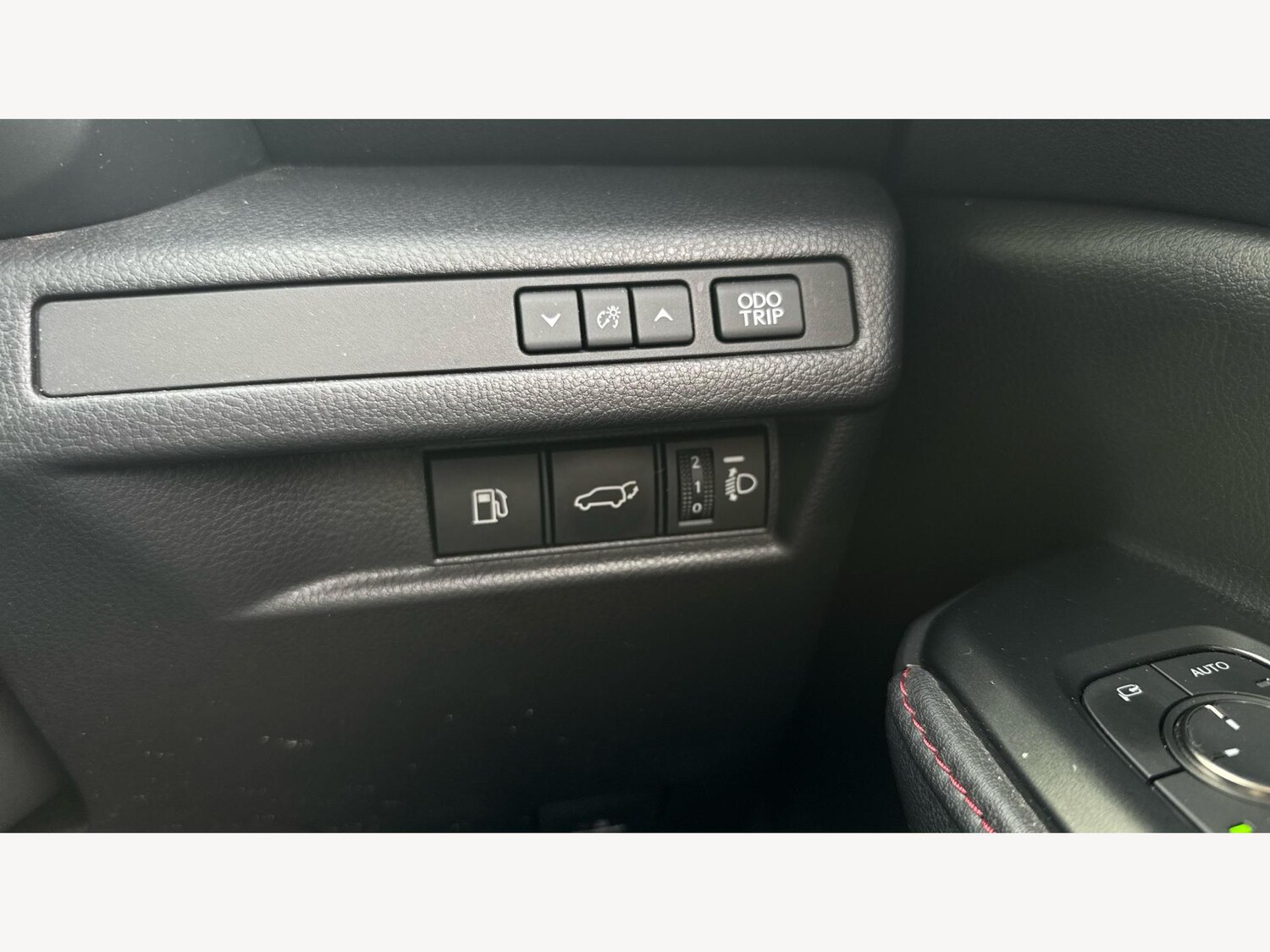 Used Lexus LBX for sale - 77412365: Photo 30