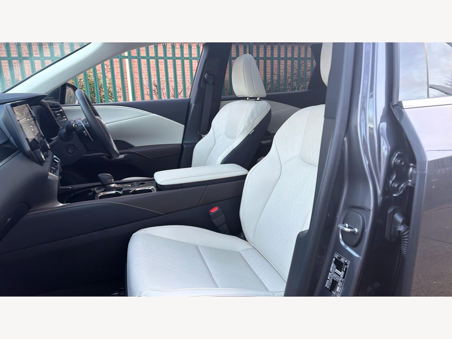 Used Lexus RX 2025 for sale - 78220368: Photo 8