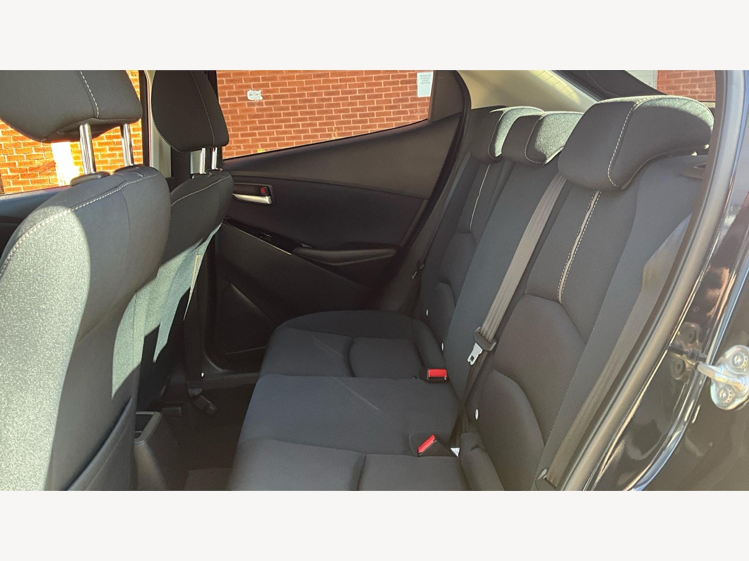 Used Mazda Mazda2 2023 for sale - 76377348: Photo 16