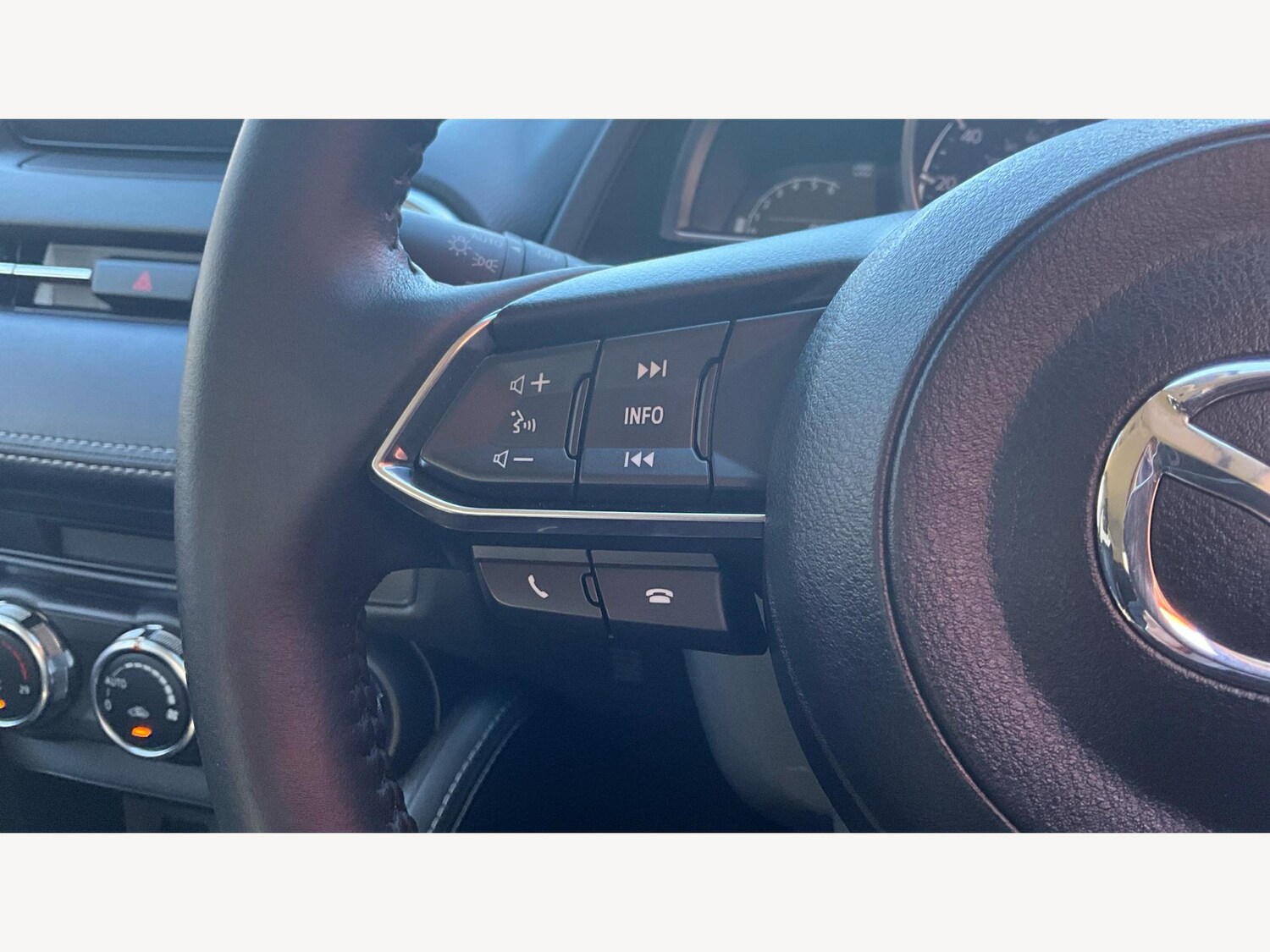 Used Mazda Mazda2 2023 for sale - 76377348: Photo 23