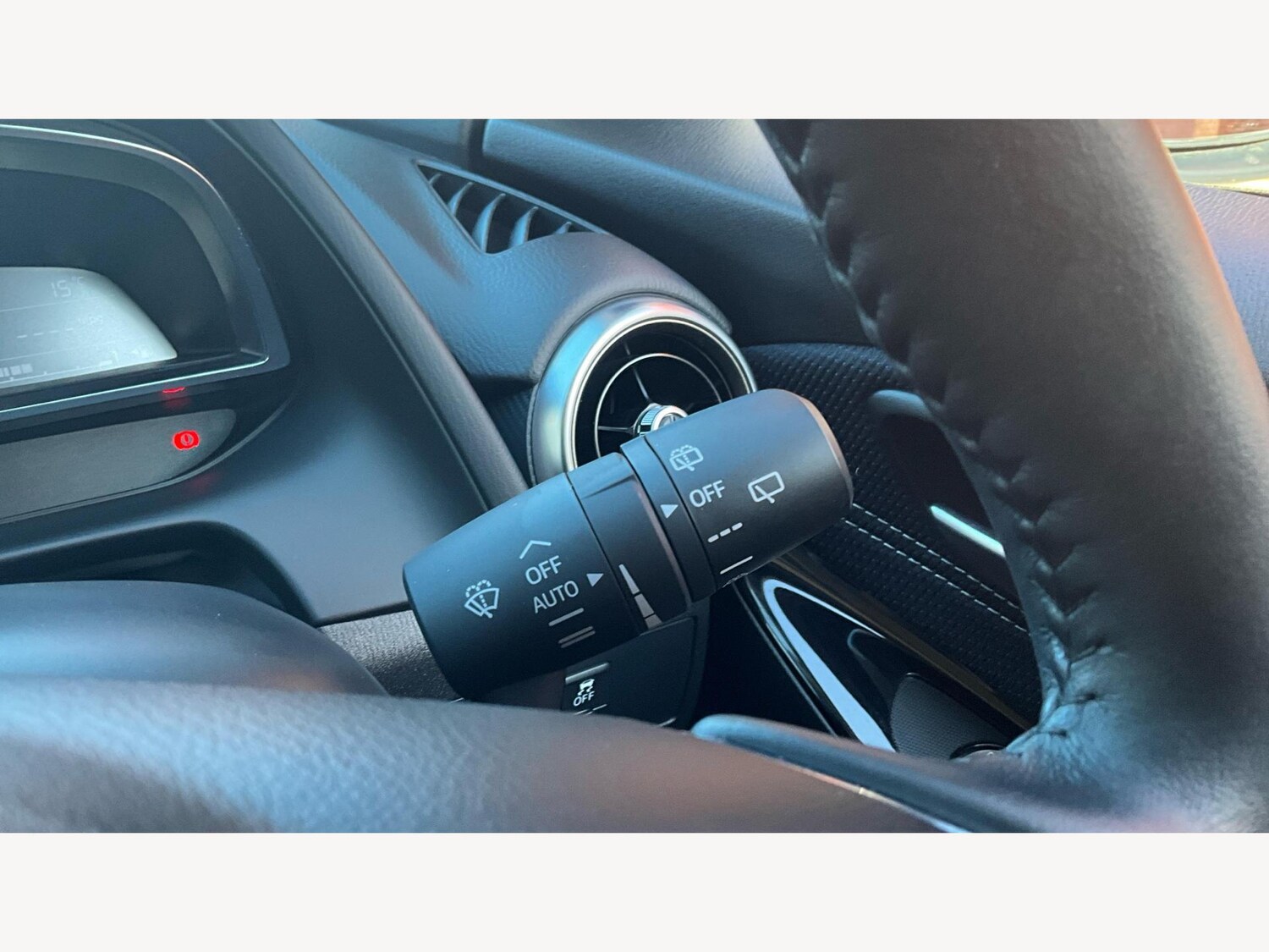 Used Mazda Mazda2 2023 for sale - 76377348: Photo 26