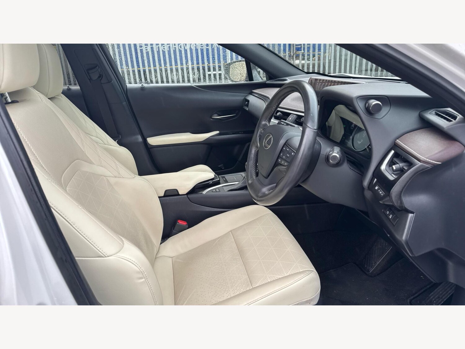 Used Lexus UX for sale - 77412301: Photo 15