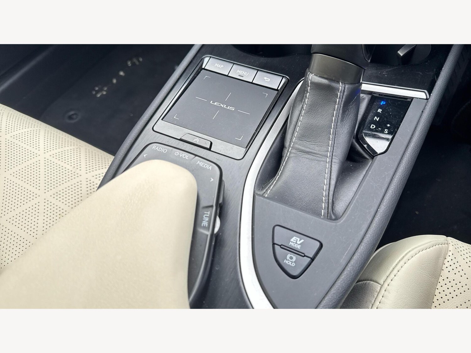 Used Lexus UX for sale - 77412301: Photo 30