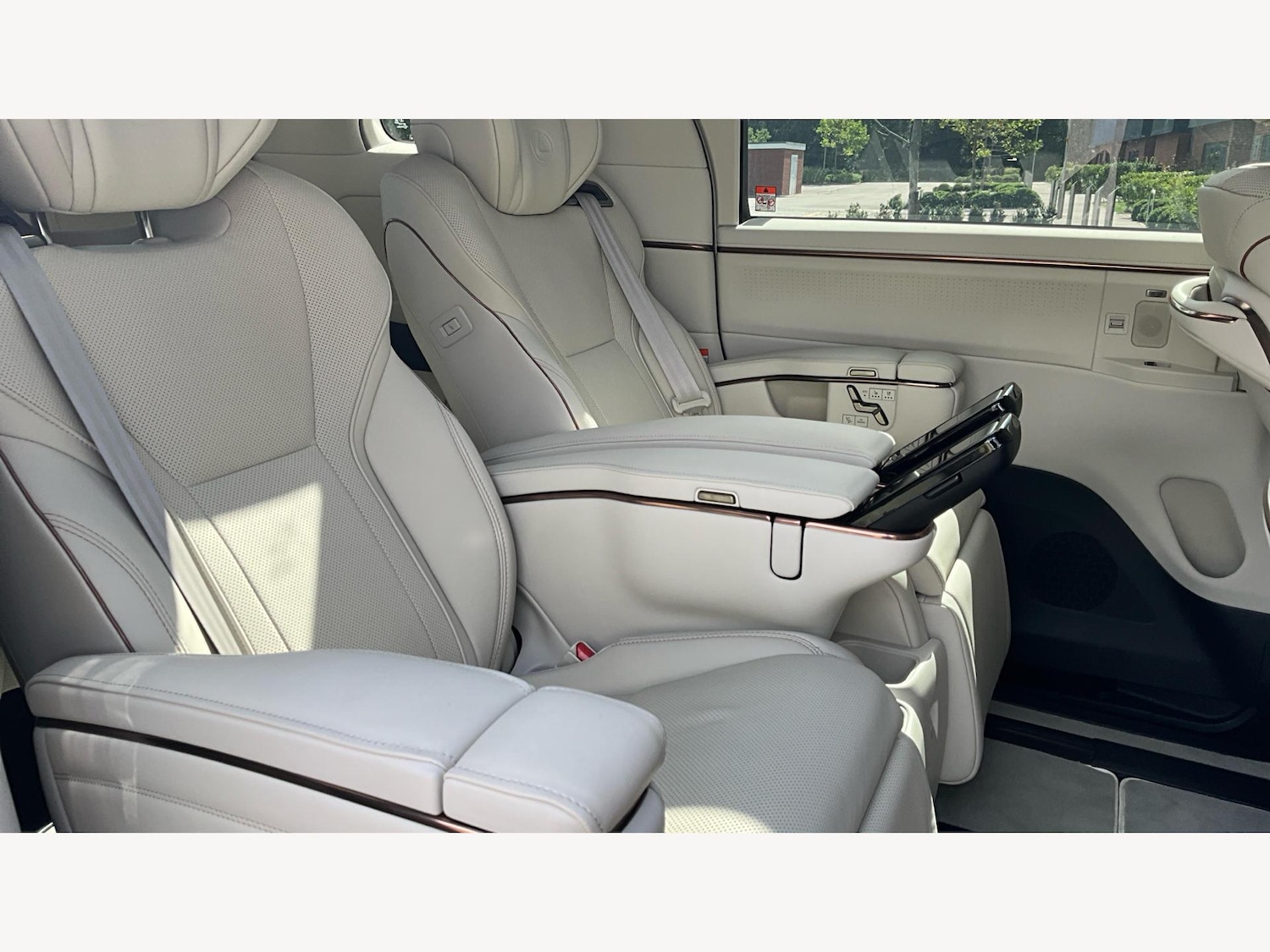 Used Lexus LM 2025 for sale - 77214993: Photo 11