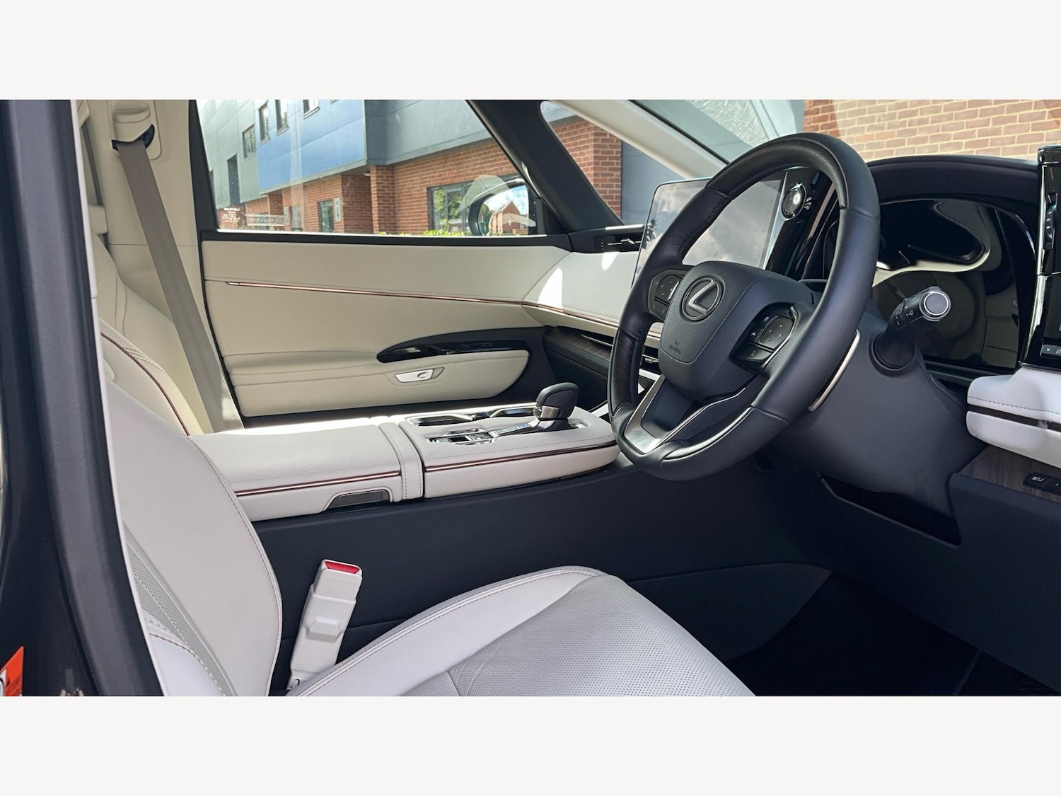 Used Lexus LM 2025 for sale - 77214993: Photo 15