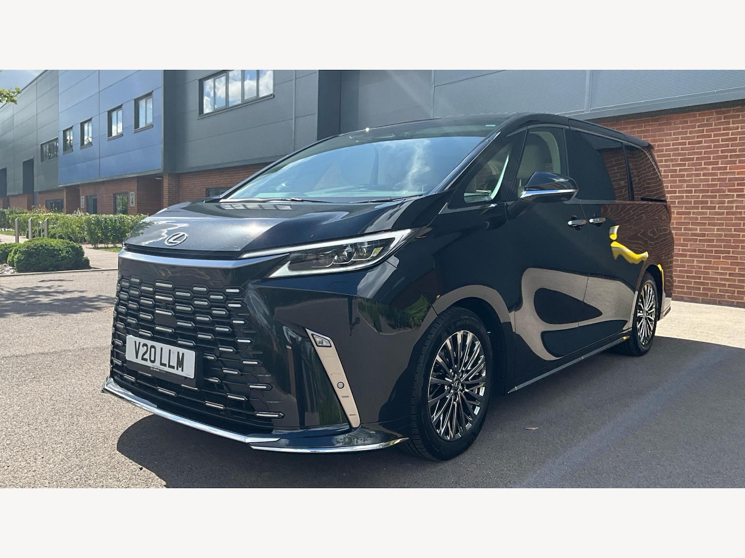 Used Lexus LM 2025 for sale - 77214993: Photo 19