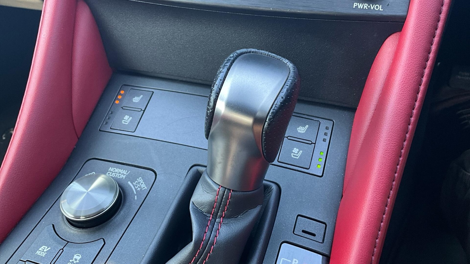 Used Lexus RC for sale - 77957378: Photo 33