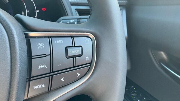 Used Lexus UX 2024 for sale - 75747219: Photo 33