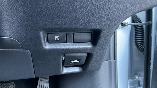 Used Lexus UX 2024 for sale - 75747219: Photo 41