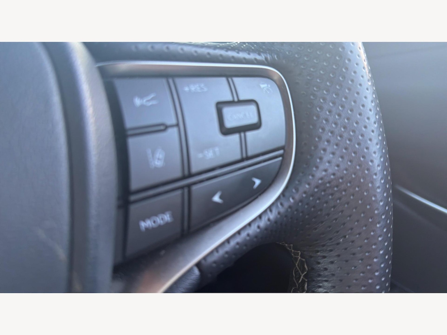 Used Lexus UX 2022 for sale - 77109790: Photo 25