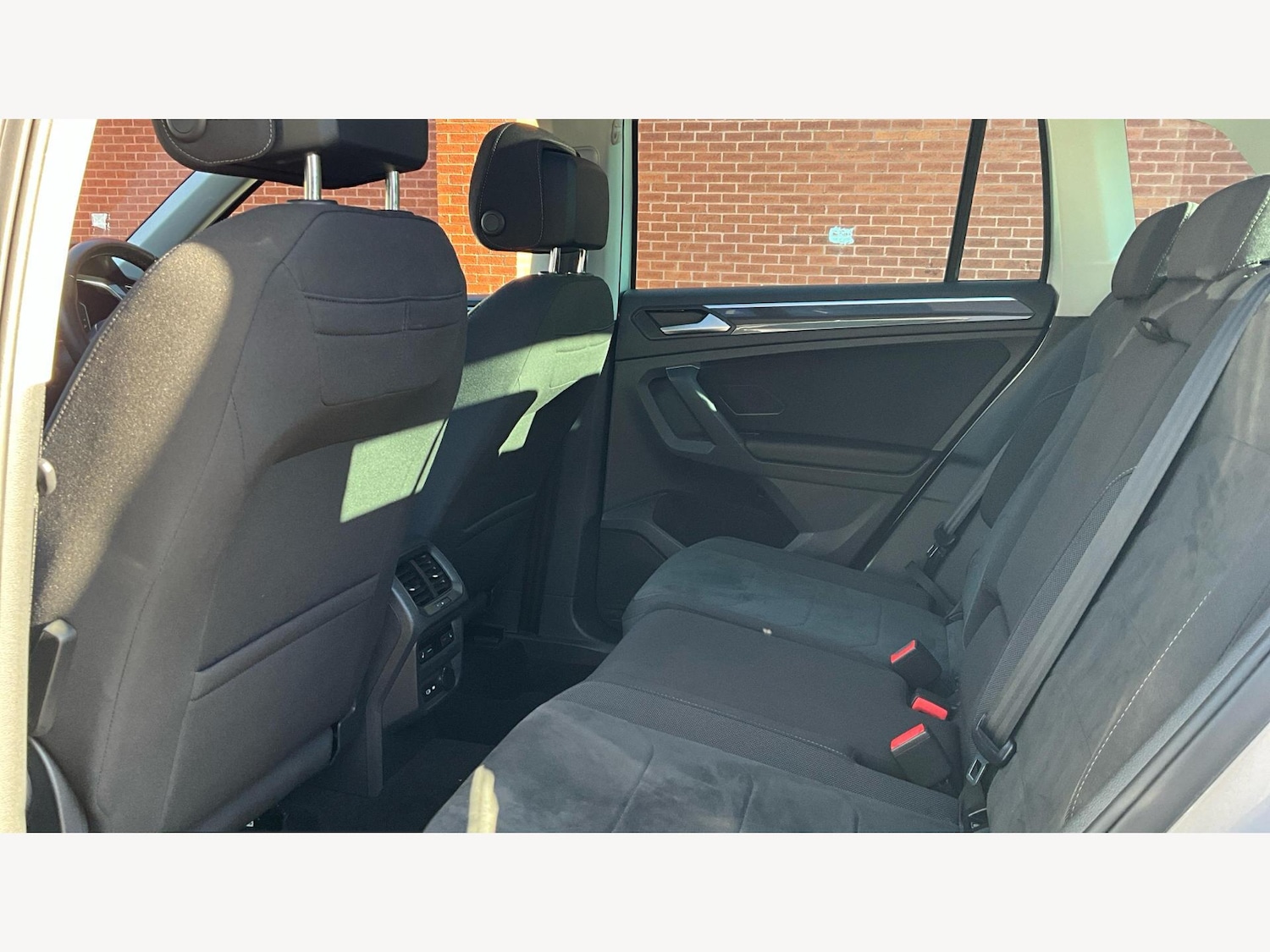 Used Volkswagen Tiguan 2021 for sale - 76527815: Photo 16