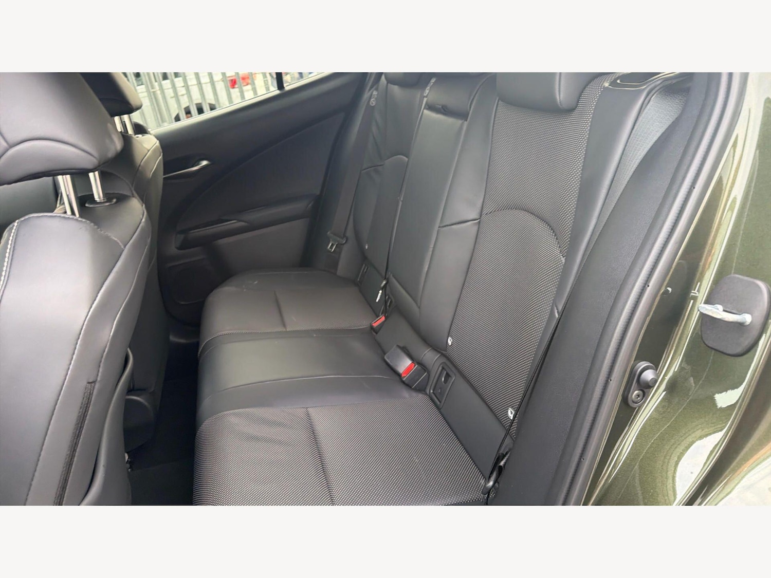 Used Lexus UX 2025 for sale - 77710305: Photo 16