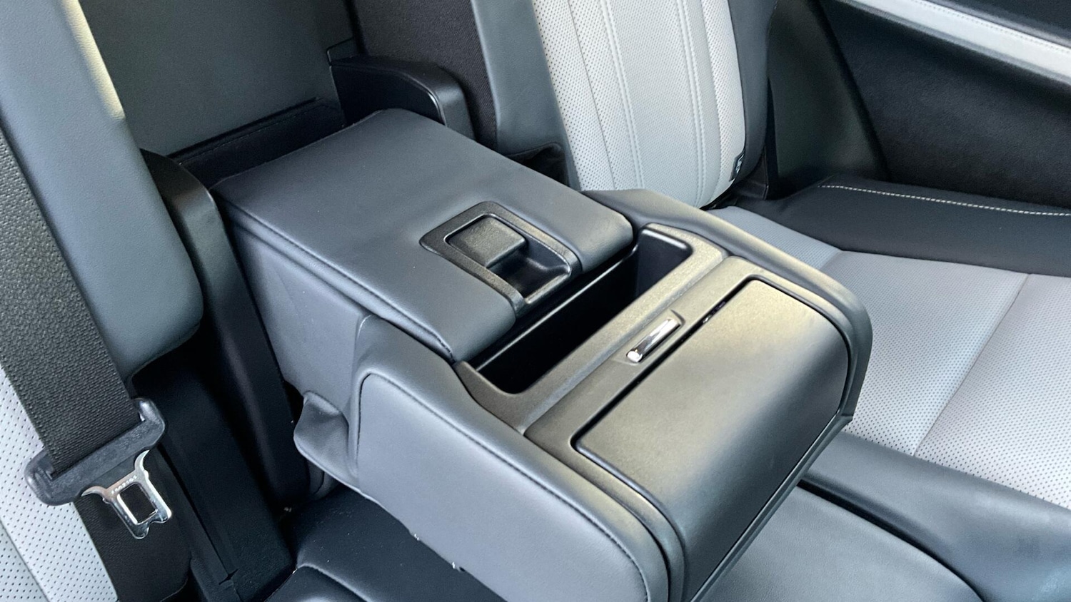 Used Lexus RX L 2022 for sale - 76399355: Photo 35