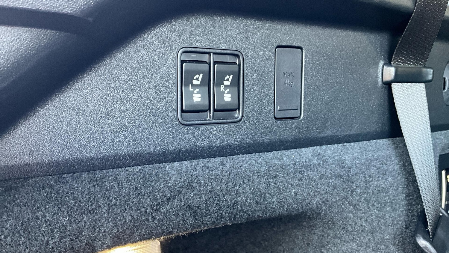 Used Lexus RX L 2022 for sale - 76399355: Photo 42