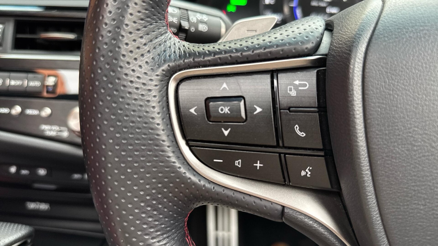 Used Lexus ES 2022 for sale - 76561370: Photo 41