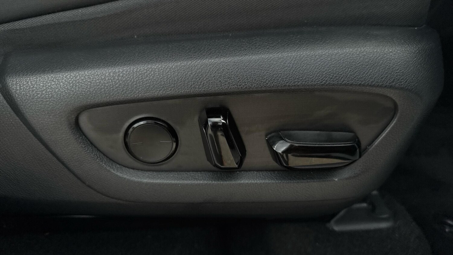 Used Lexus NX for sale - 77039694: Photo 38