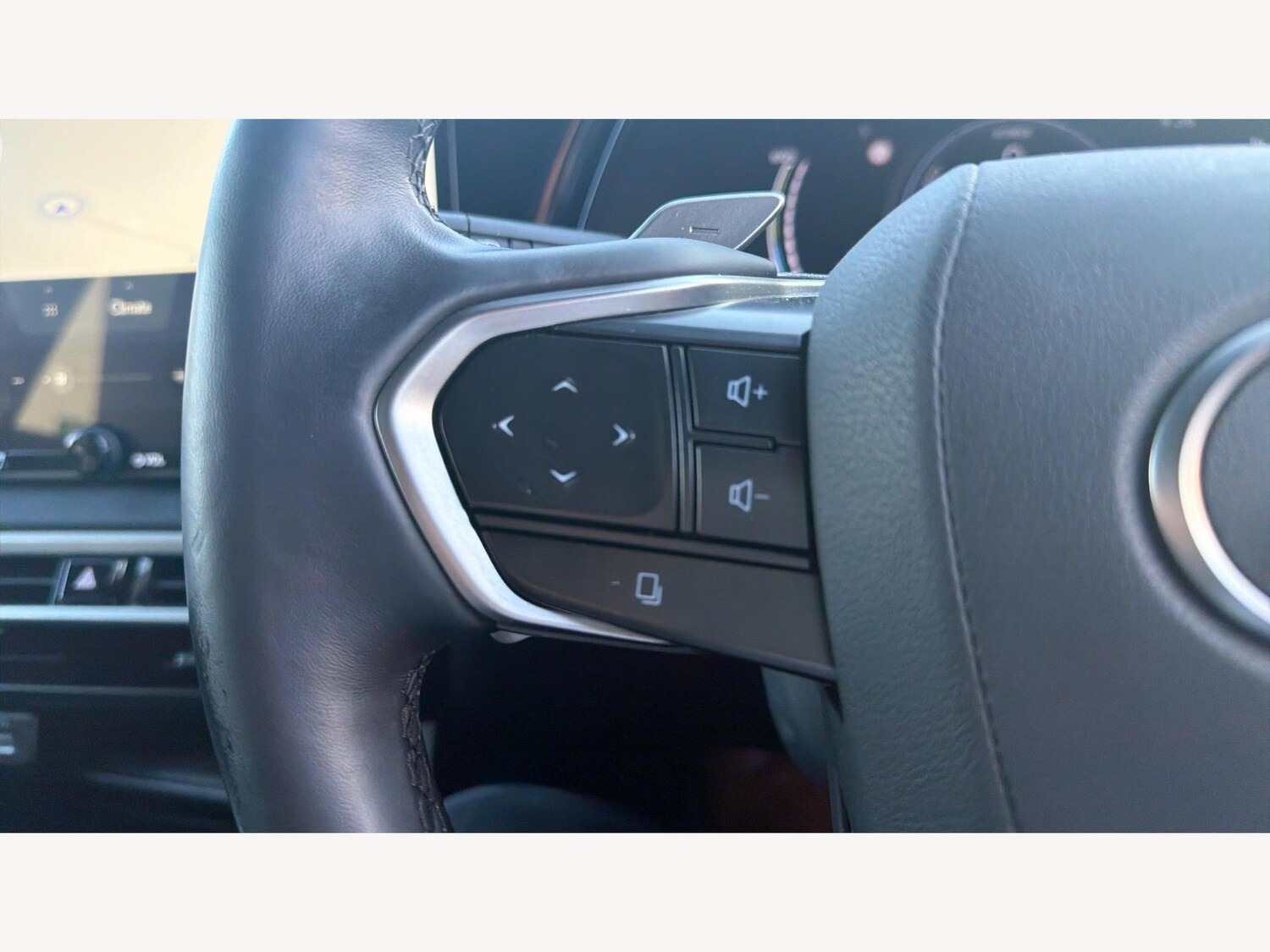 Used Lexus RX 2024 for sale - 77658753: Photo 30