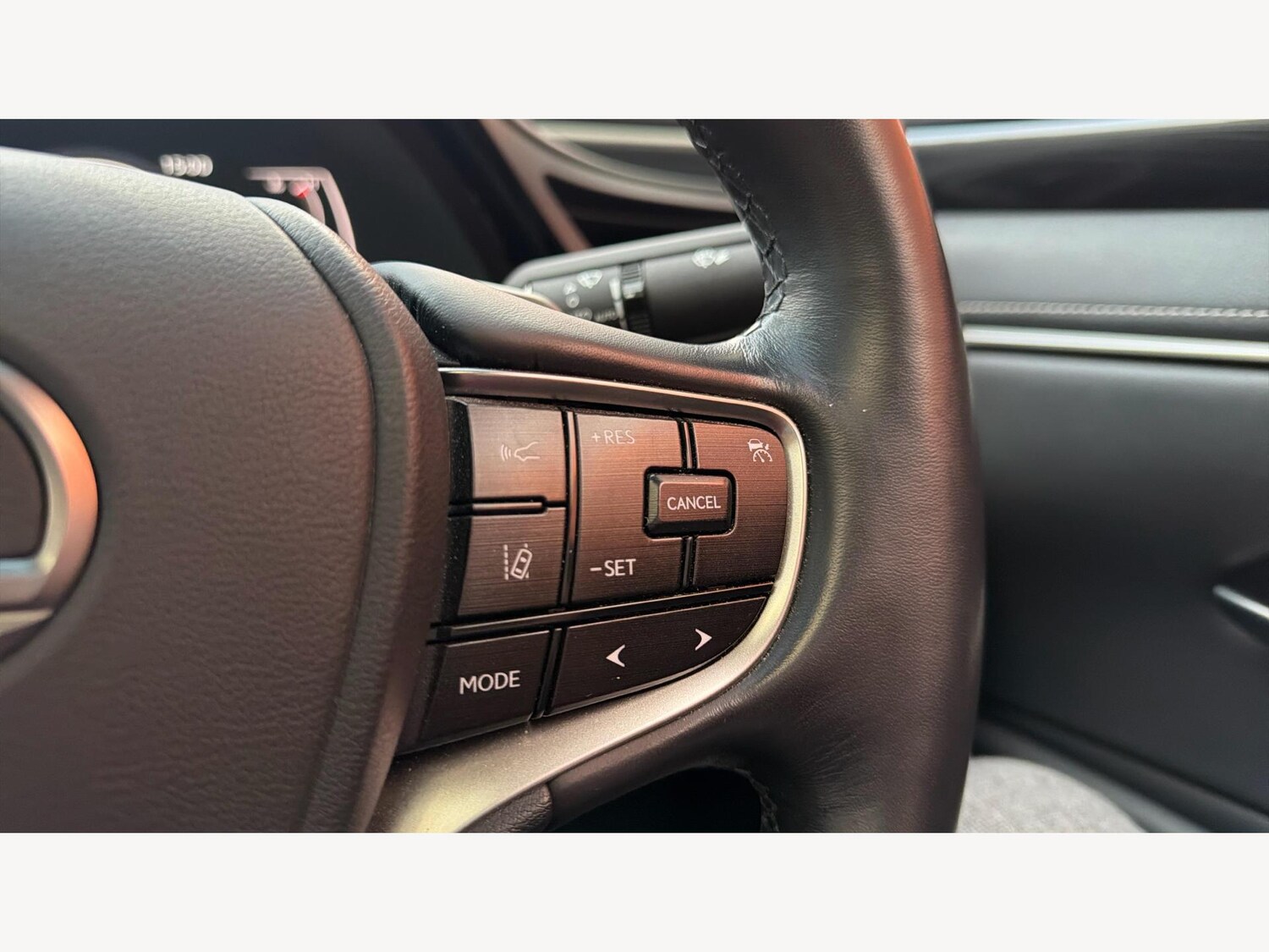 Used Lexus ES 2023 for sale - 77166667: Photo 26