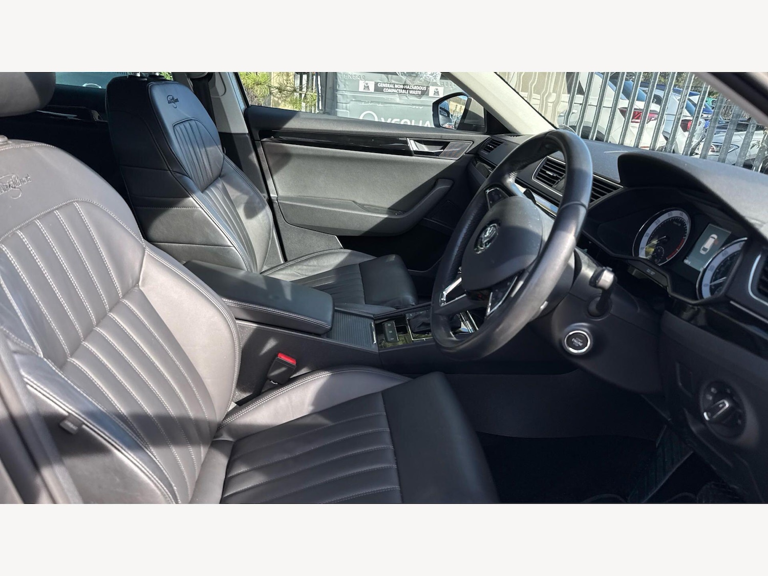 Used Skoda Superb 2017 for sale - 77737719: Photo 15