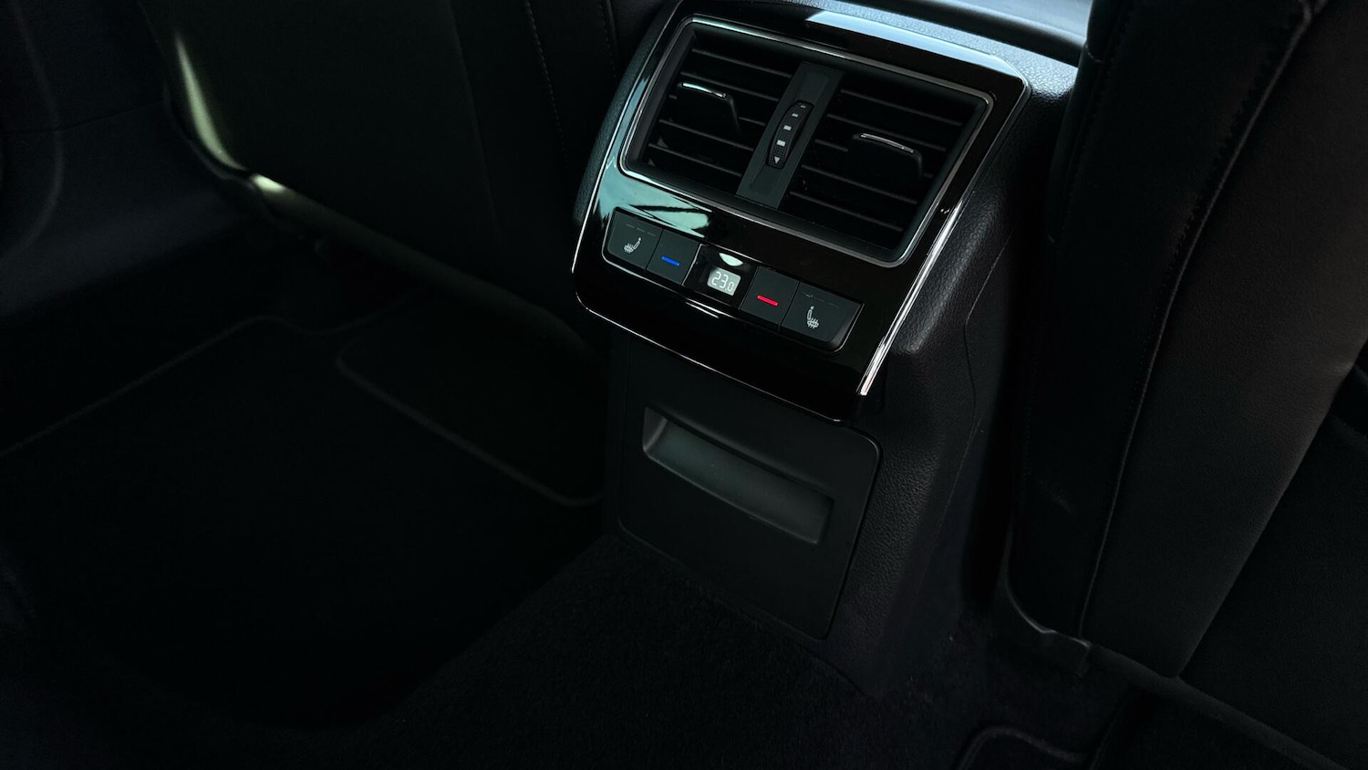 Used Skoda Superb 2017 for sale - 77737719: Photo 36