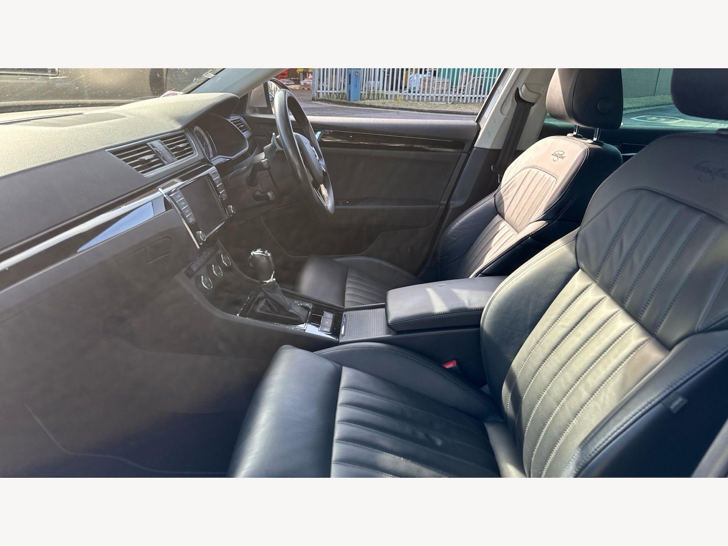 Used Skoda Superb 2017 for sale - 77737719: Photo 8