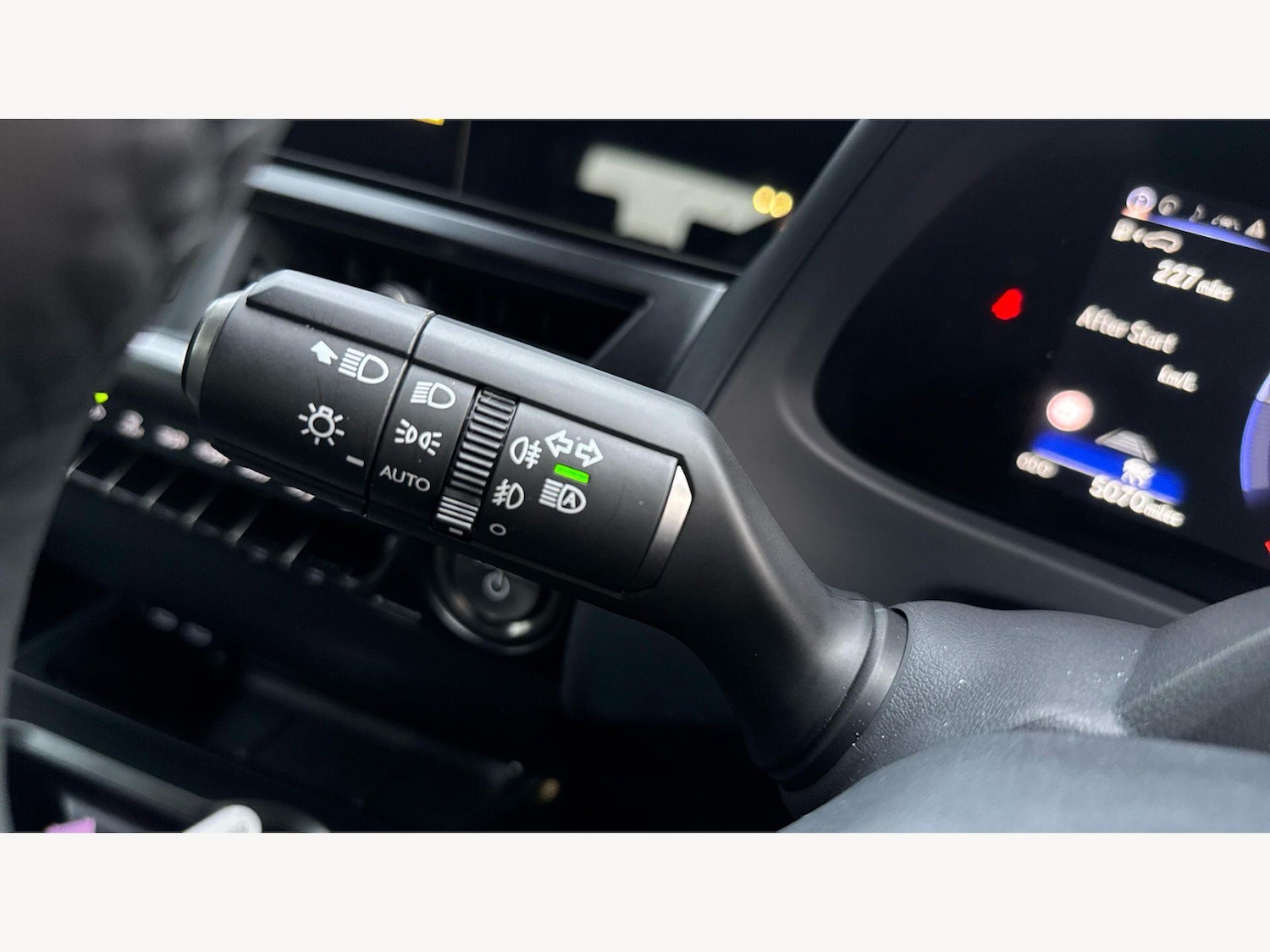 Used Lexus UX 2024 for sale - 78062908: Photo 30