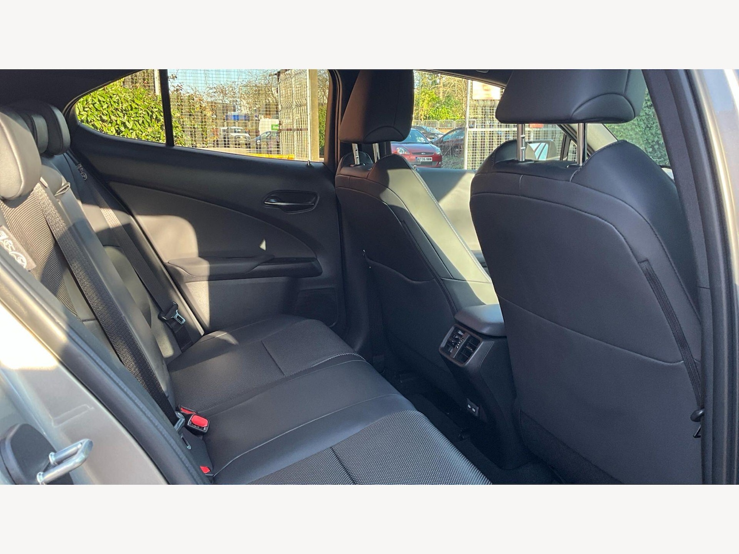 Used Lexus UX 2025 for sale - 77882398: Photo 11