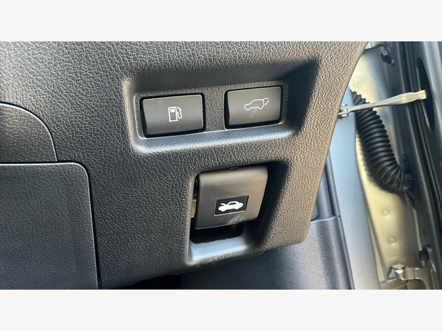 Used Lexus UX 2025 for sale - 77882398: Photo 24