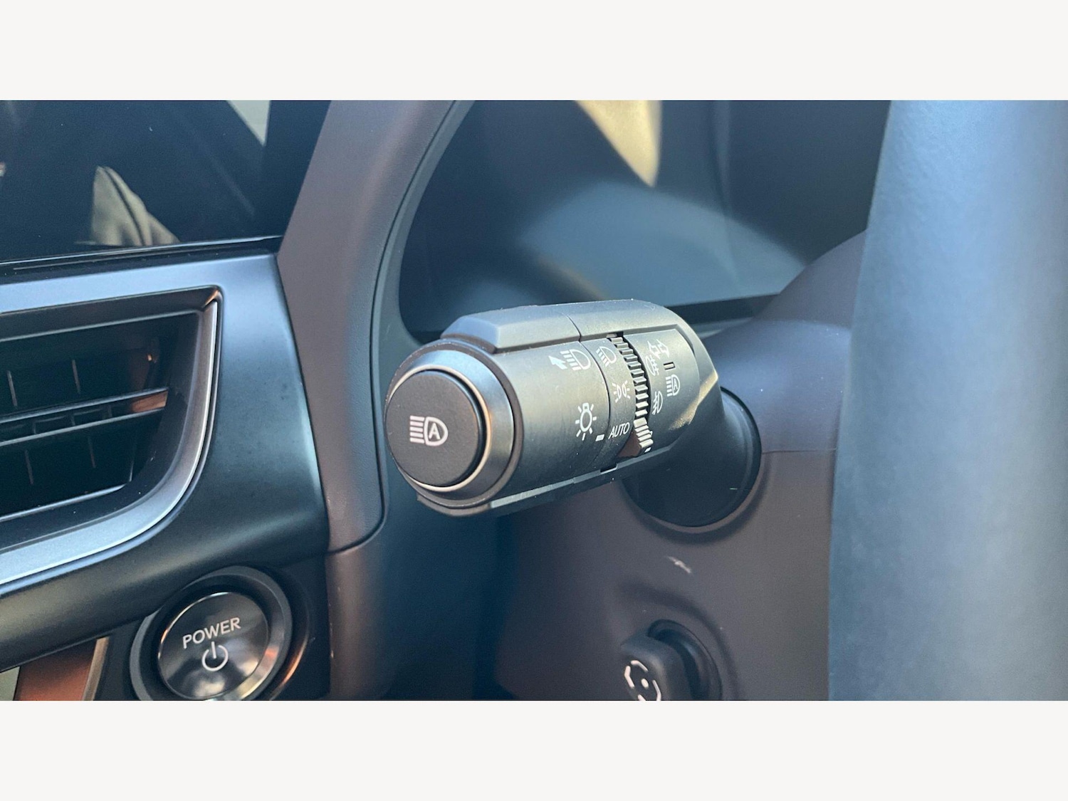 Used Lexus UX 2025 for sale - 77882398: Photo 25