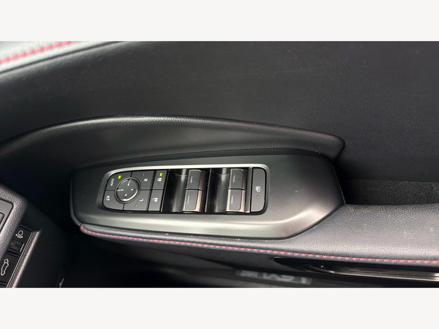 Used Lexus LBX 2024 for sale - 78156963: Photo 31