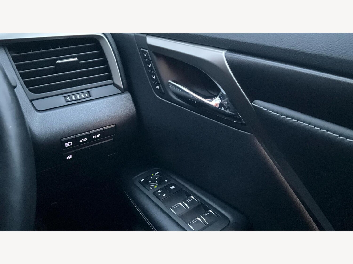 Used Lexus RX 2022 for sale - 77050292: Photo 25