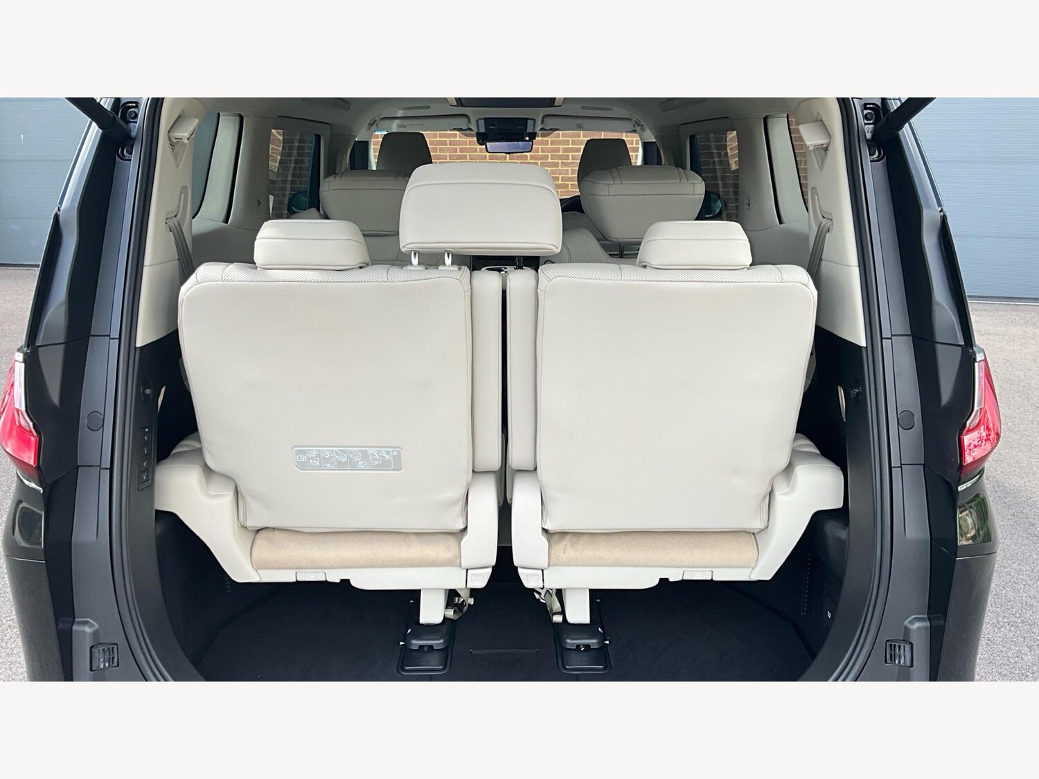 Used Lexus LM 2025 for sale - 76446412: Photo 29