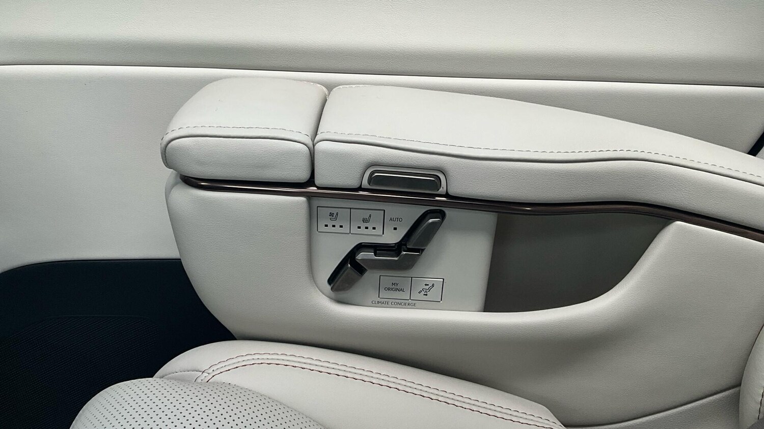 Used Lexus LM 2025 for sale - 76446412: Photo 44