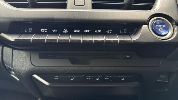 Used Lexus UX 2022 for sale - 76059679: Photo 24