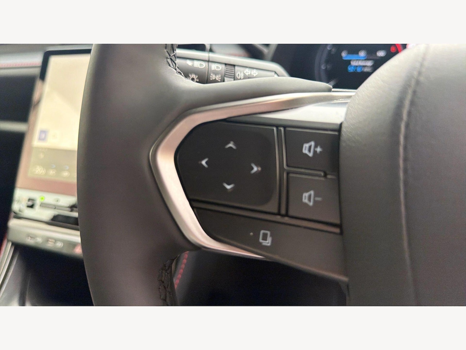 Used Lexus LBX 2024 for sale - 77939682: Photo 26