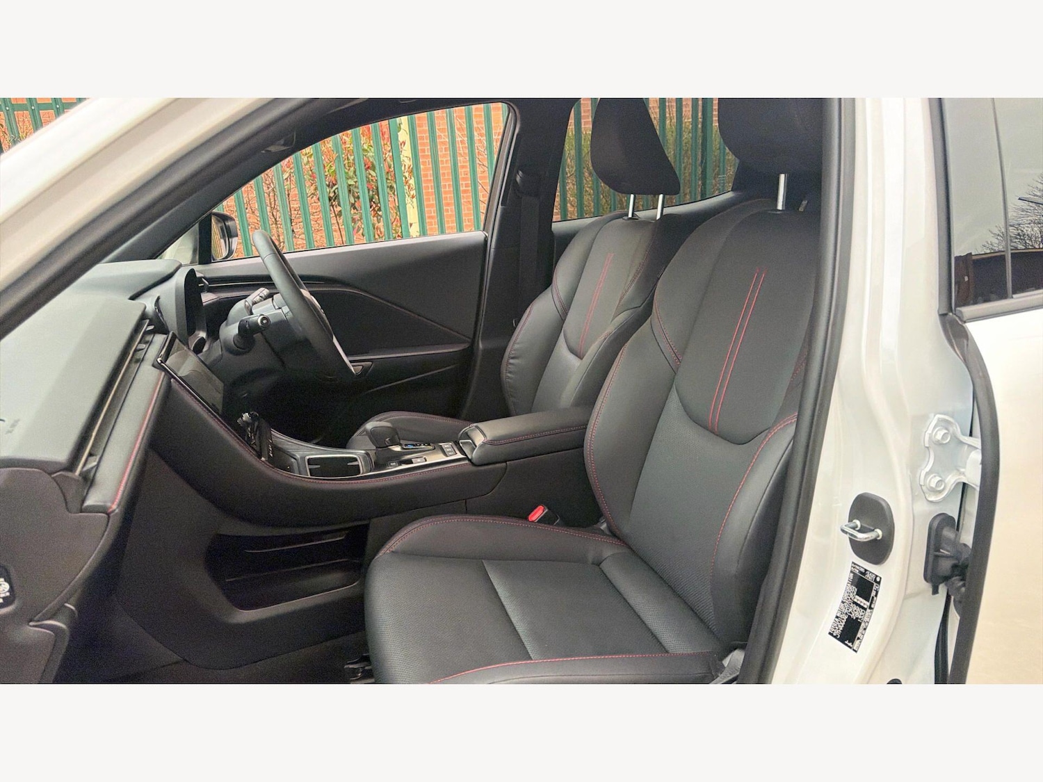 Used Lexus LBX 2024 for sale - 77939682: Photo 8