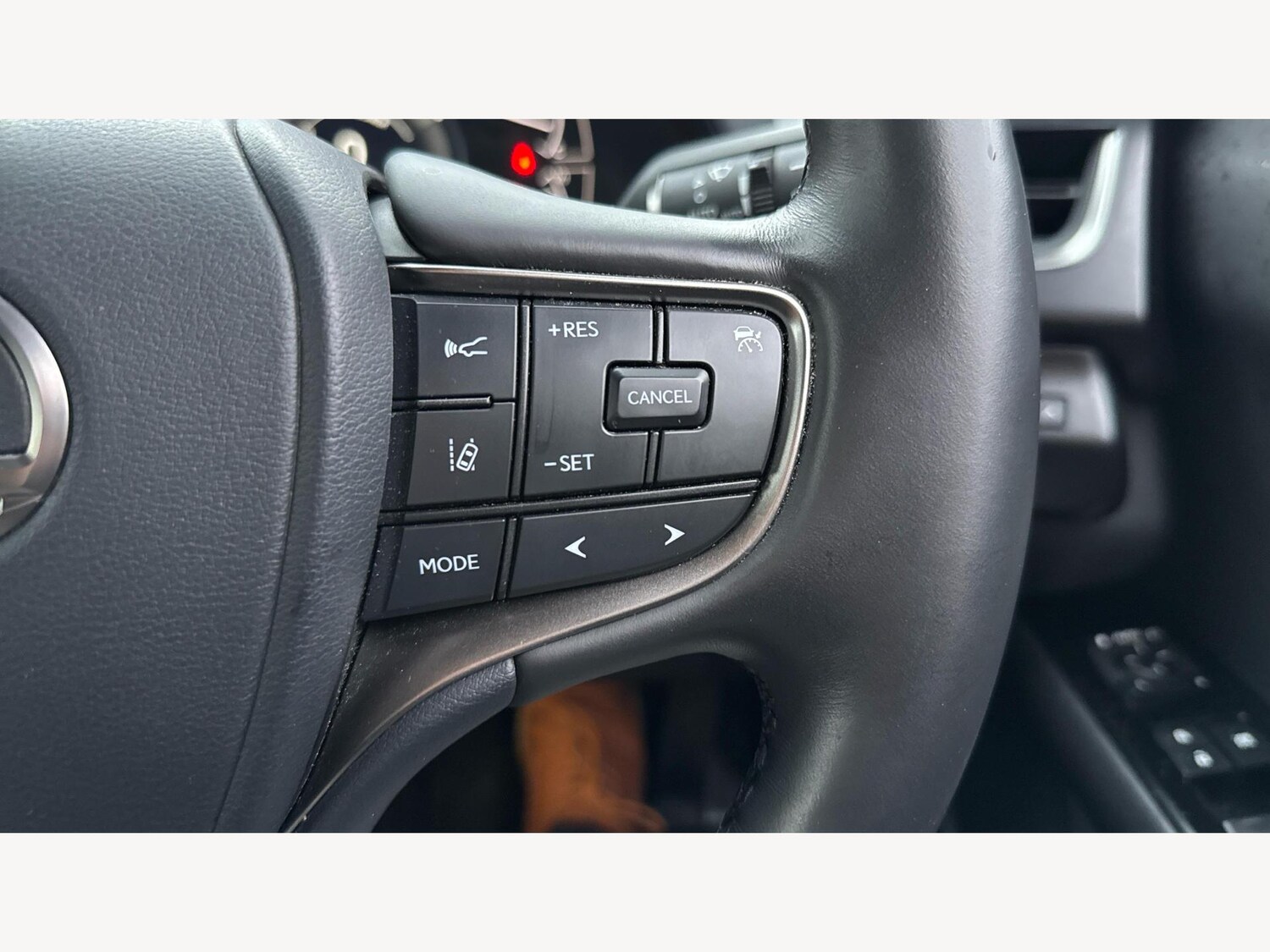 Used Lexus UX 2022 for sale - 77049776: Photo 26