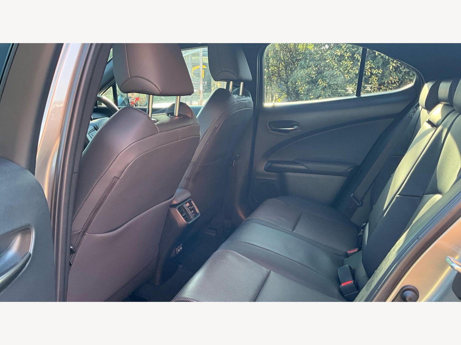 Used Lexus UX 2025 for sale - 77993091: Photo 16