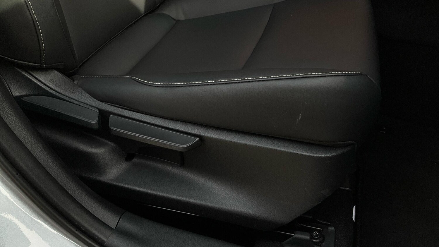 Used Lexus UX for sale - 77611863: Photo 52