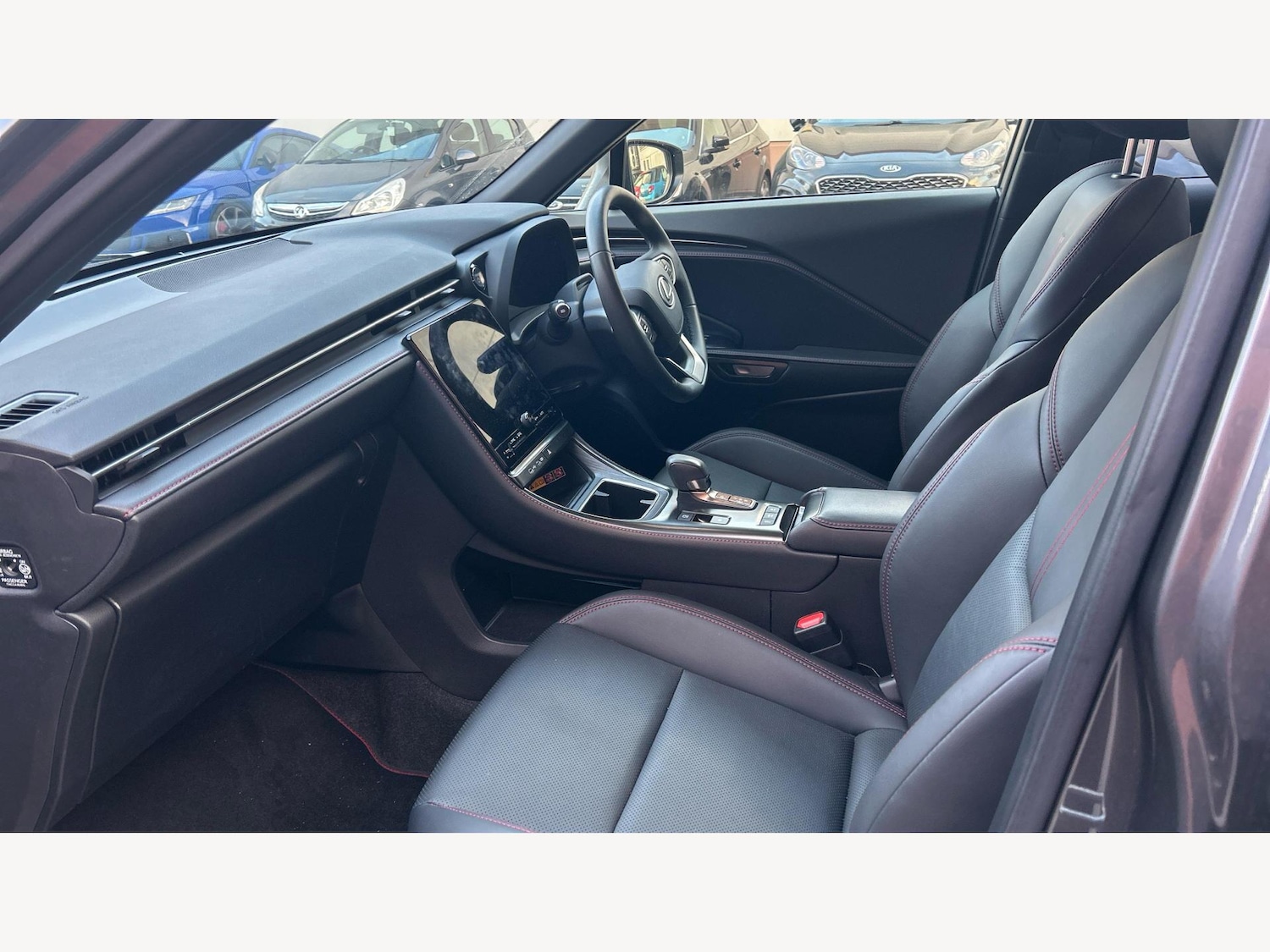 Used Lexus LBX 2024 for sale - 76377403: Photo 8
