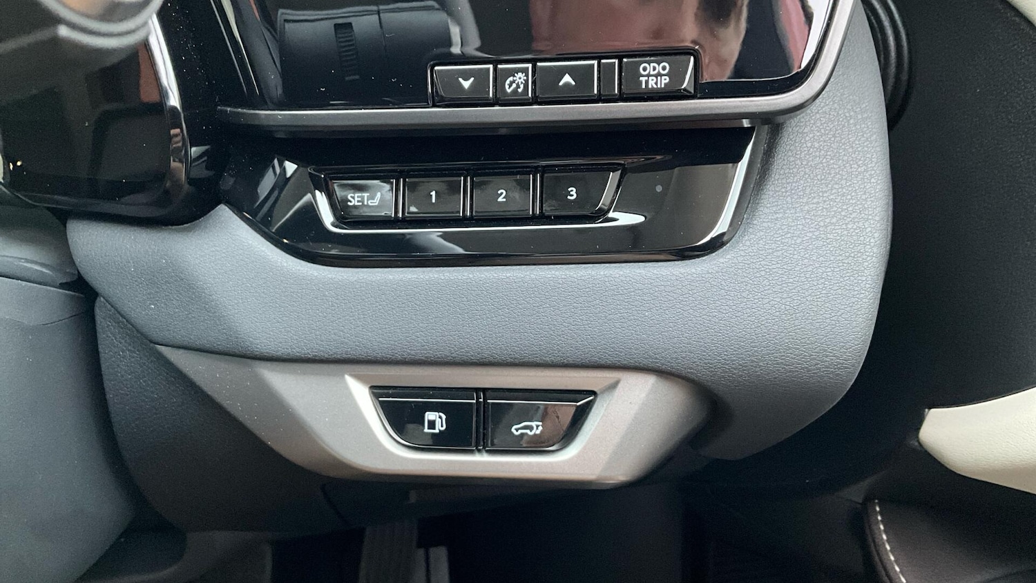 Used Lexus RX 2023 for sale - 77560041: Photo 32