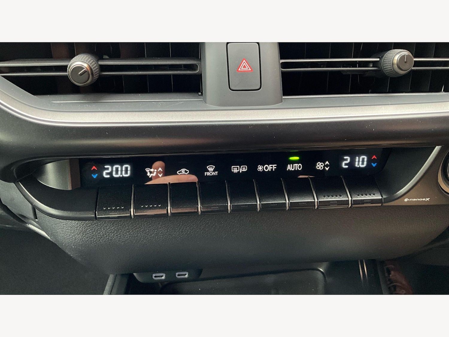 Used Lexus UX 2025 for sale - 77709618: Photo 30