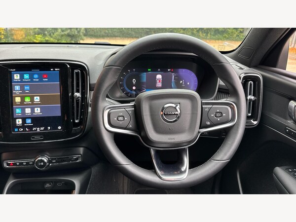 Used Volvo XC40 2024 for sale - 76295309: Photo 10