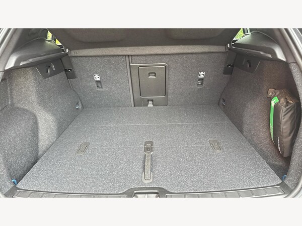Used Volvo XC40 2024 for sale - 76295309: Photo 17